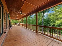 Unique Cabin! Close to Blue Ridge GA and Murphy NC. Hot Tub Has an Amazing View. Hotels in Notla