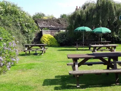 The Four Horseshoes Hotels in Thornham Magna
