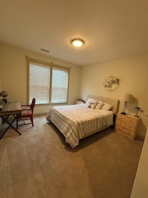 Charming 3-bedroom house with WiFi, AC in peaceful Battle Ground