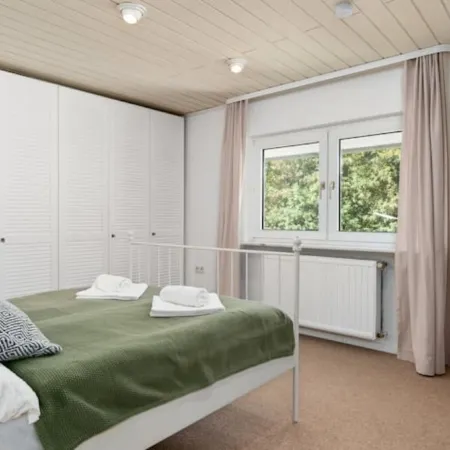 Cozy vacation home Zur Alten Burg/Family reunion/Edersee Отели в г. Фёль