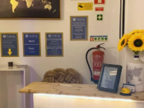 海軍賓館和小酒館 孔迪鎮酒店