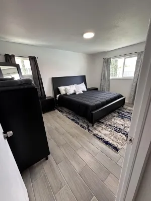 Charming 3-bedroom house with Pool, AC and WiFi in pleasant El Paso