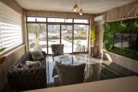 E87 Highway Otel Hotel di Burhaniye