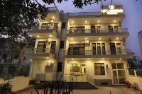 OPO Essential Sec 21 Hotel a 