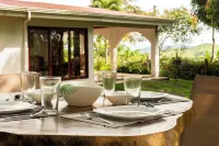 Gateway to Paradise Hotel a Cañas