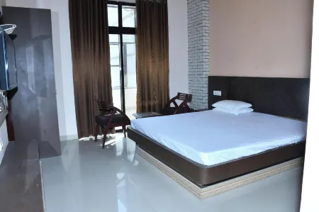 Banshidham Dharmasala Отели рядом с достопримечательностью «KHATU SHYAM JI»