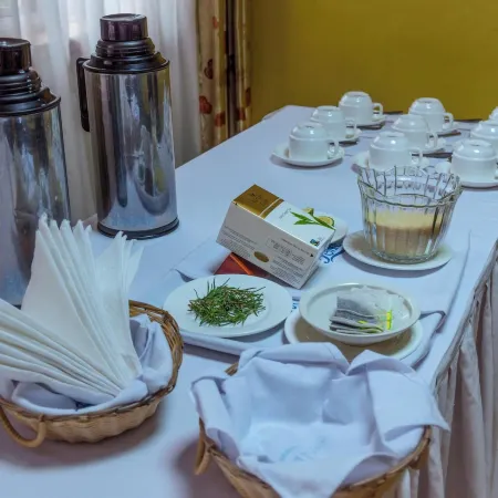 Jevine Hotel