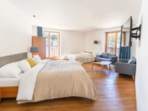 Longhin Hotels in Bregaglia