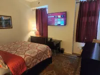 Large 2 bedroom near Downtown & University