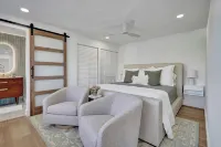 Costal Bungalow & guest house - by the beach!