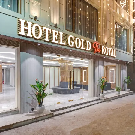 Gold The Royal Отели рядом с достопримечательностью «Пахар-Ганж»