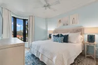 Gulf Front Corner Unit at SeaChase Resort with STUNNING VIEWS! - NEWLY FURNISHED - 부티크
