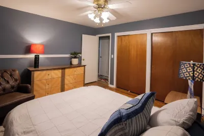 4 Bedroom Home, Fenced Yard and Hot Tub! Hotels in der Nähe von Lander Childrens Museum