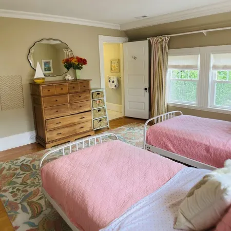 Perfect Newport Beach Getaway-Steps to Beach_Ocean Views_Very close to Downtown