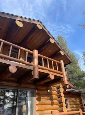 Living Well Lodge with Panoramic Views