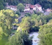 BEAUTIFUL QUERCYNOISE RESIDENCE with breathtaking views of the Lot and St Cirq Lapopie