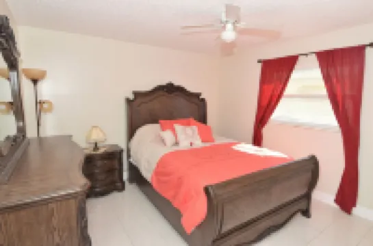 Home on the water w/ pool and dock