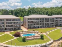 Smith Lake Condo with Pool 3bd/2bath Hotels in Walker County