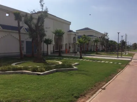 PENTHOUSE APARTMENT MARINA SMIR MEDITERRANEAN COAST MOROCCO STUNNING VIEWS Отели рядом с достопримечательностью «Eden Plage»