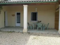 Pretty House classified 3 stars near Brantome with pool