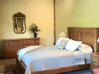 Riverfront Cabin Ξενοδοχεία στην πόλη Bigfork