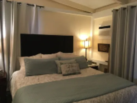 Panoramic Diamond Head Ocean View Spacious Home