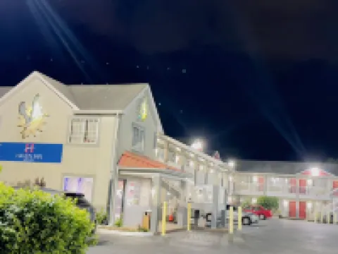 Haven Inn & Suites Hotels in Galloway