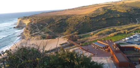 Ideas on Beach - Next to the beach, pool and garden Отели рядом с достопримечательностью «Ermida de São Sebastião»