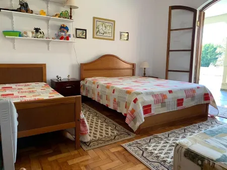 Fazenda Nuvem (30km from Monte Verde) Отели рядом с достопримечательностью «Escola Mineira de Falcoaria»