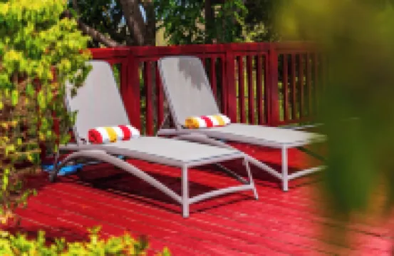 Spacious private villa apartment with pool & 5 min walk to the beach