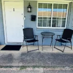 The Southern Charm. 10 minutes away from Fort Moore/Benning. Budget friendly!