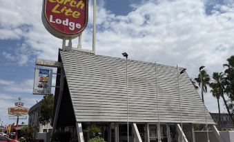 Torch Lite Lodge