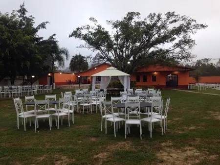 Portal do Sol Ranch Отели в г. Биритиба-Мирин