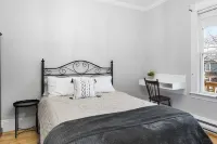 Studio 4 ~ Cozy1BDRM, Private Bath, Downtown Moncton