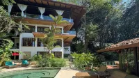 7Br Ocean View Villa with Two Pools in Manuel Antonio - 2 stjerner