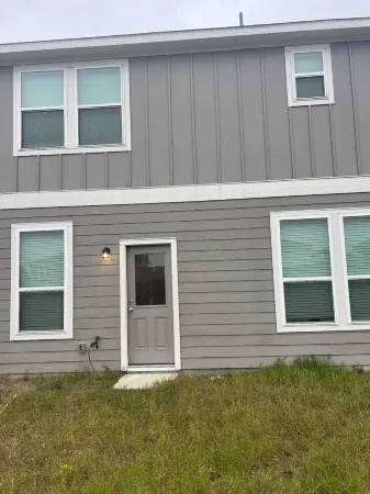 Charming 4-bedroom house with WiFi and AC in wonderful Spring