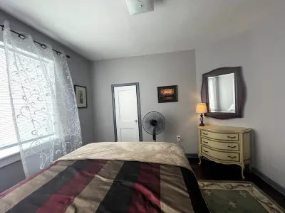 Park View apartment on Mass St downtown Lawrence