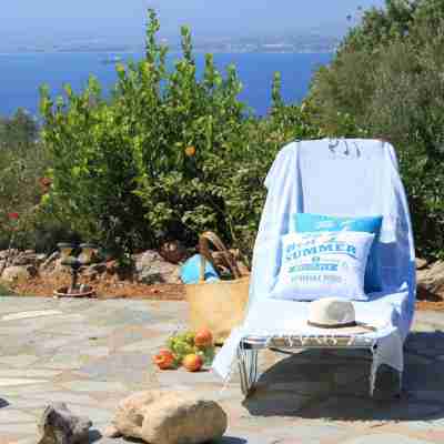 Vista Avia Villa (Traditional Stone Villa with Pool and Amazing View) Hotel Exterior