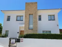 Fabulous 3 Bed 3 Bath Villa With Large heated 10M Pool .Heating extra charge - Homestays