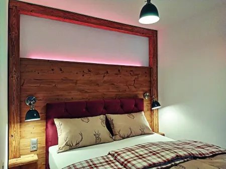 Alpen Apartment Werfenweng - peace and quiet - pool - mountain view