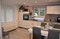 Great detached house in a quiet, green location (by a grove) Hotels in Zehdenick