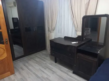 Located in Sumgait Center near central park, bazaar, markets and rat Отели рядом с достопримечательностью «Сумгаитский государственный университет»