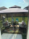 Beautiful newly built house, 10 mins drive away  from Niagara Falls &outlet mall