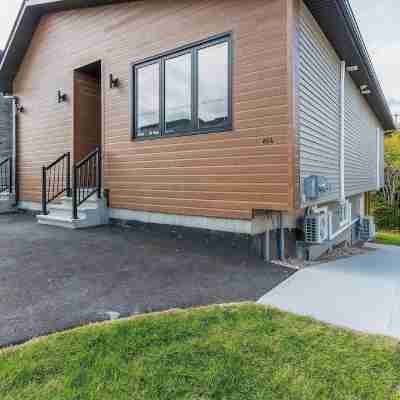 Exquisitely Honeygold Apartments-1 Bedroom Hotel Exterior