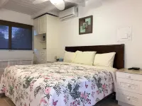 Sunshine & Happiness! 2 BR Home, pool & ocean view Hotels in Northcentral