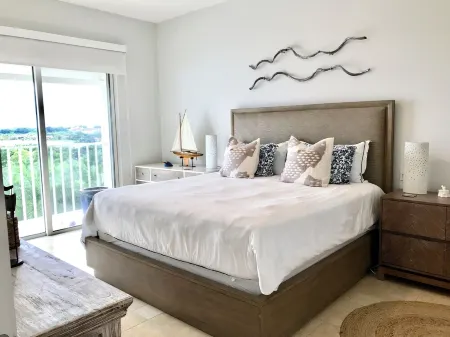 Ocean view 2 bedroom apartament