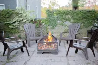 Bright 3BDRM 1 min. from the Falls w/ Free Parking