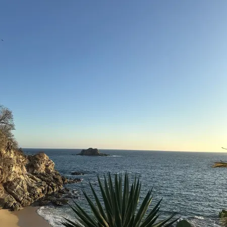 Exclusive Villa with Private Beach and Beautiful Views to the Pacific Ocean
