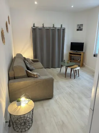 Charming fully renovated studio, 10 minutes from Cannes beaches Отели рядом с достопримечательностью «Musée Bonnard»