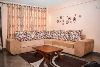 Safari Rental Homes near Hyrax Museum  호텔